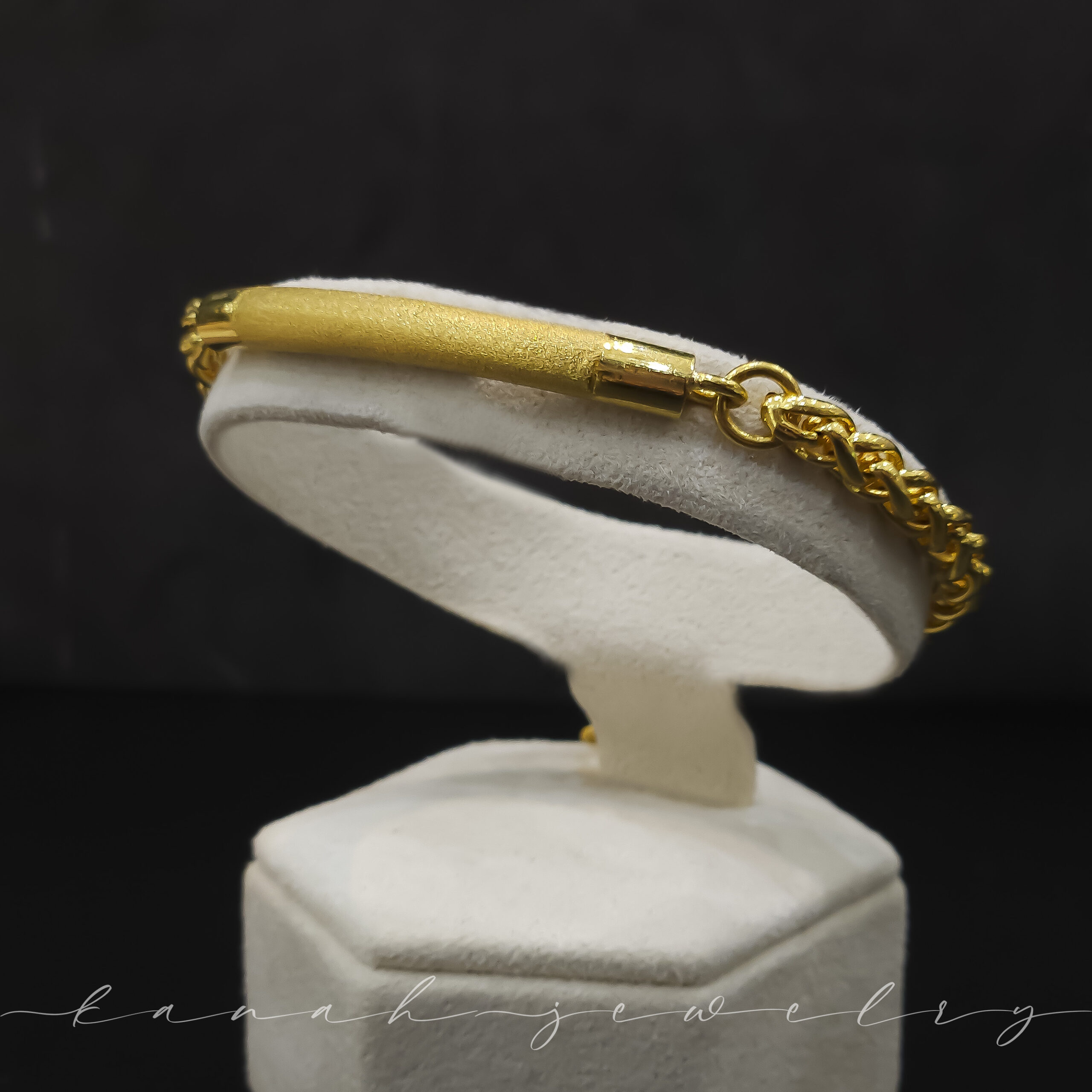 골든 아르카 순금 팔찌　　　　　　　　　　　　　　　　　　　　　　　　　　　　　　　　　　　　　　　　　　　　　　　　　　　　　　　　　　　　　　　　　　　　　　　　　　　　　　　　　　　　　　　　　　　　　　　　
　　　　　　　　　　　　　(Golden Arca Pure Gold Bracelet)