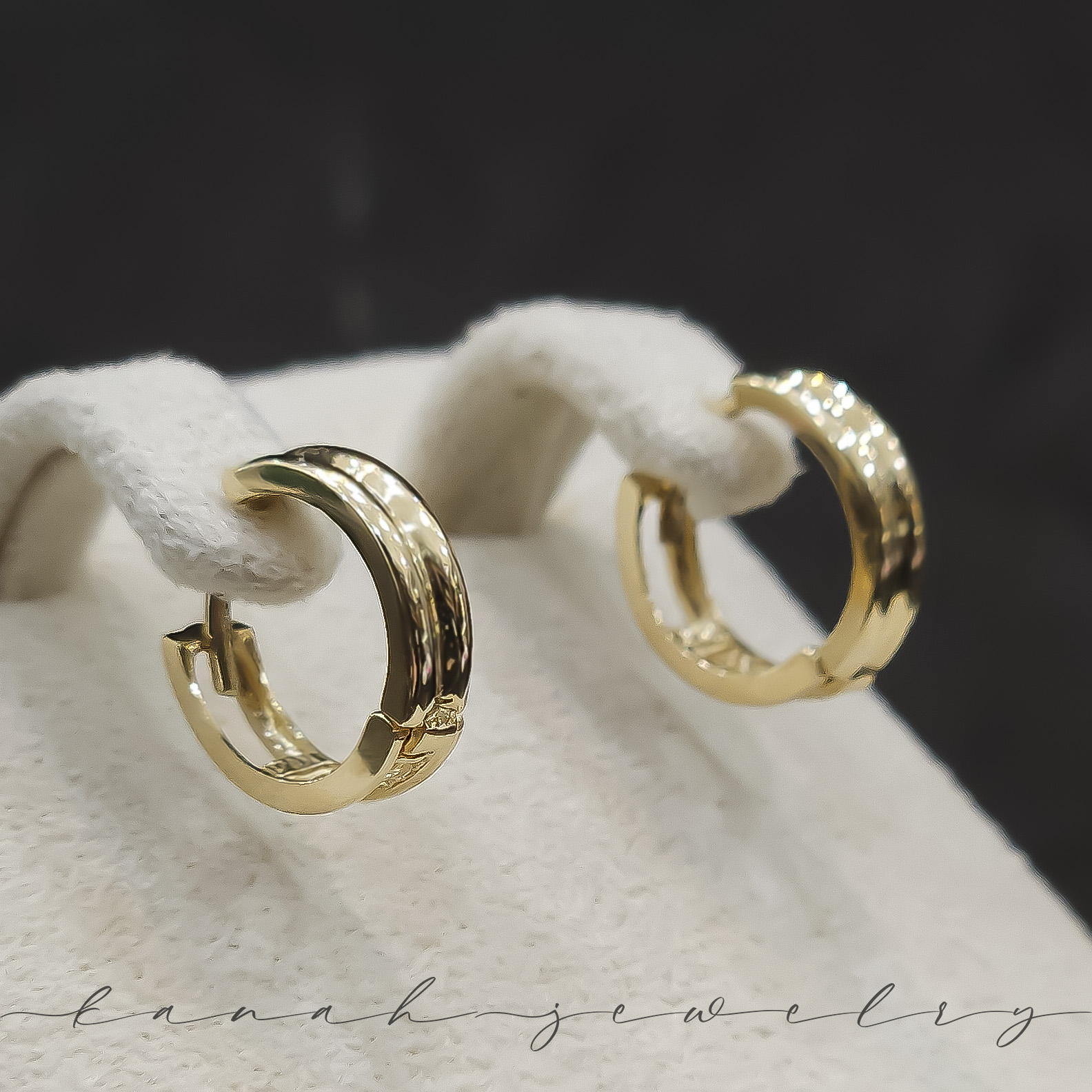 아우룸 아크 오픈 후프 귀걸이　　　　　　　　　　　　　　　　　　　　　　　　　　　　　　　　　　　　　　　　　　　　　　　　　　　　　　　　　　　　　　　　　　　　　　　　　　　　　　　　　　　　　　　　　　　　　　　　
　　　　　　　　　　　　　
(Aurum Arc Open Hoop Earrings)